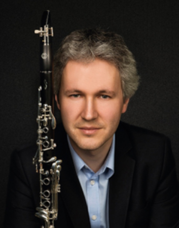 波兰克拉科夫潘德列斯基音乐学院副院长和单簧管教授彼得·拉托教授