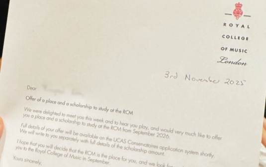 太牛了！2位同学当场拿RCM名校offer+奖学金，提前2年准备值爆了！